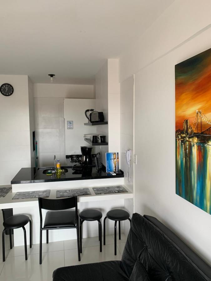 Apartamento Com Vista Do Mar Em Residencial Com Piscina Florianópolis Zewnętrze zdjęcie